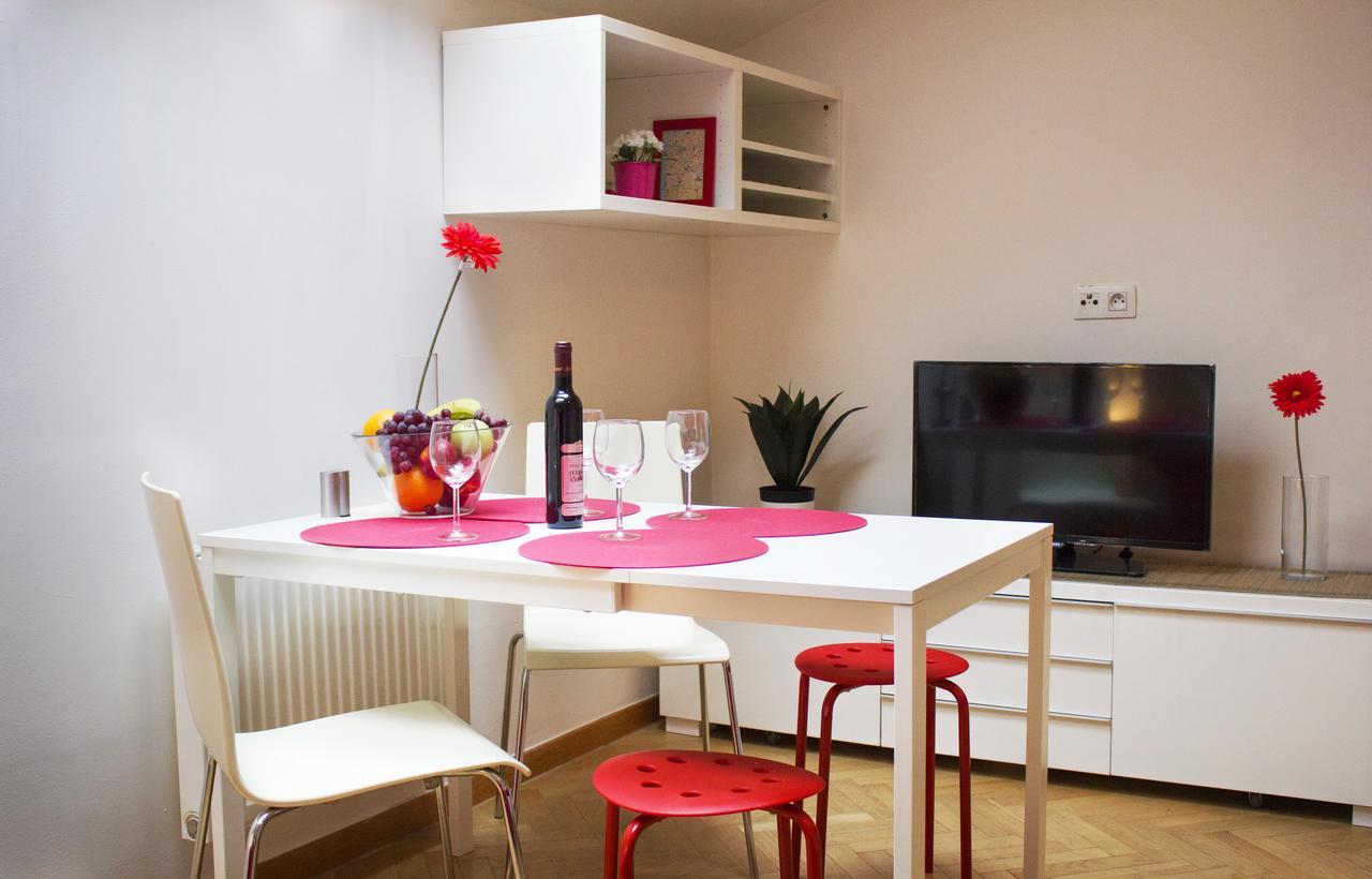 Apartment Praag Buitenkant foto